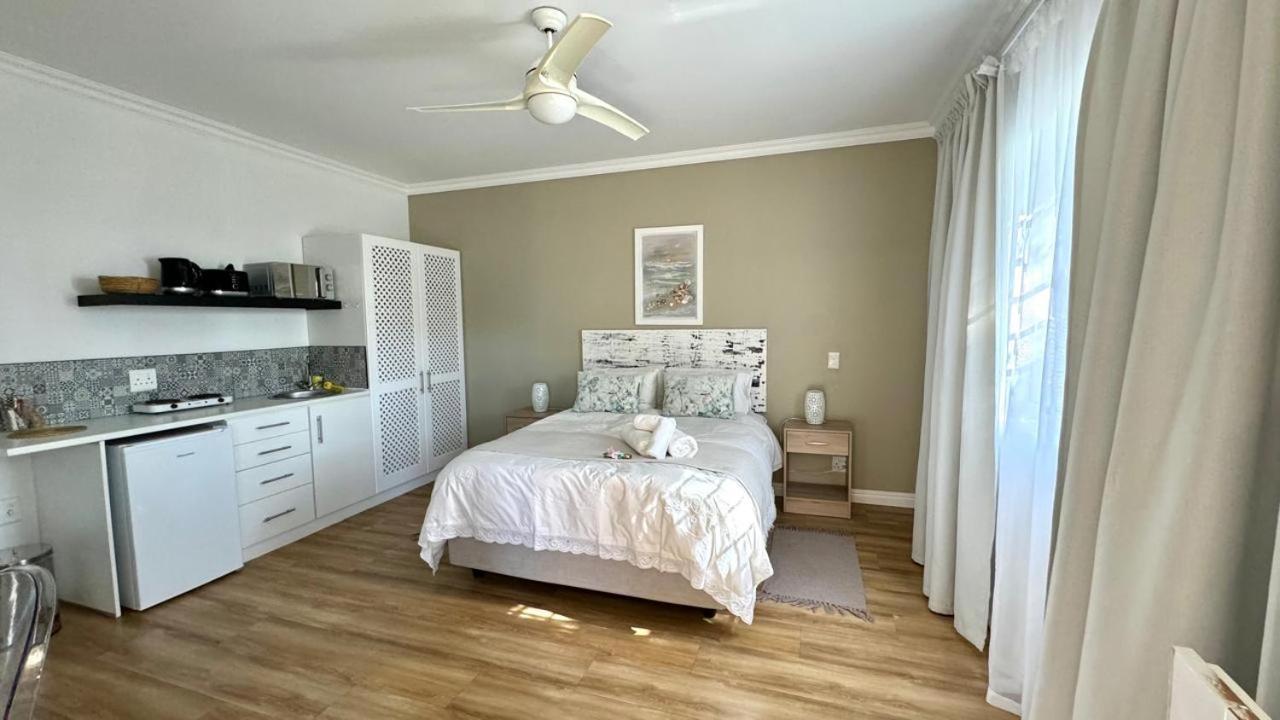 Plett57 - Self Catering - Room No2 เพลตเตนเบิร์กเบย์ ภายนอก รูปภาพ