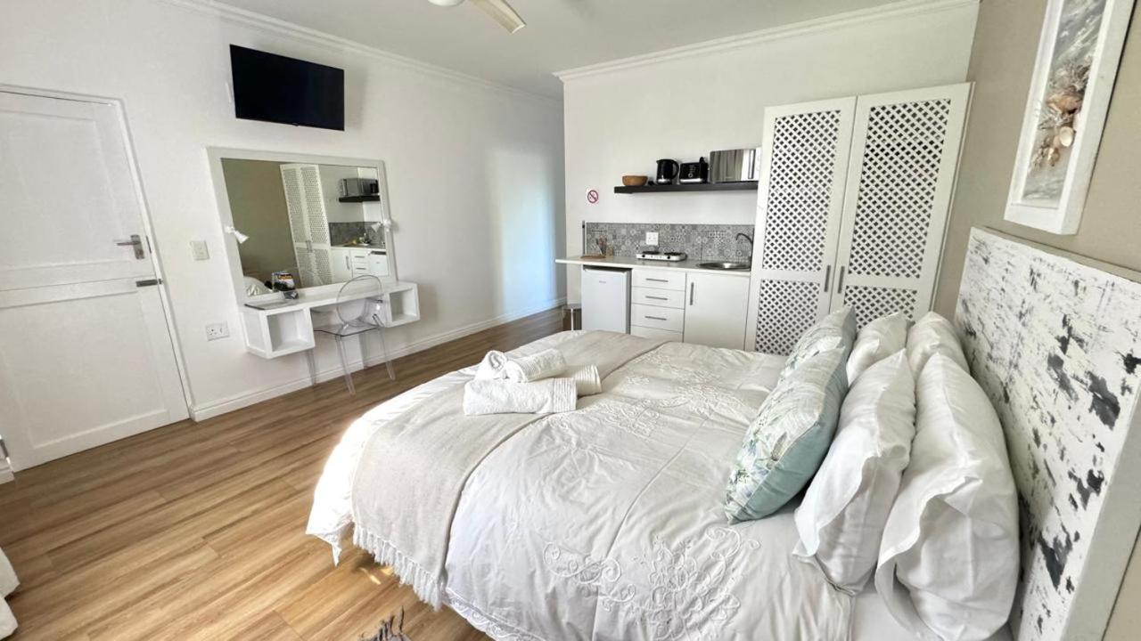 Plett57 - Self Catering - Room No2 เพลตเตนเบิร์กเบย์ ภายนอก รูปภาพ